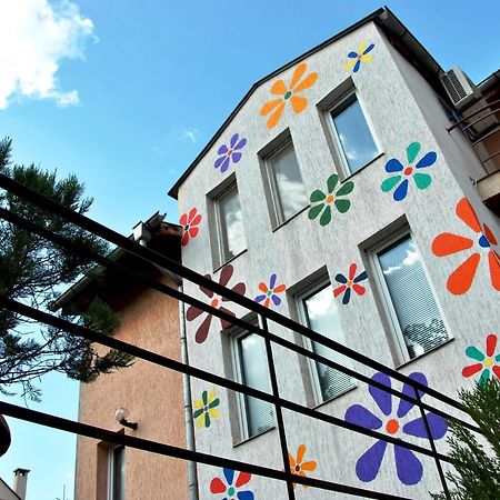 10 Coins Hostel & Tours Sófia Exterior foto